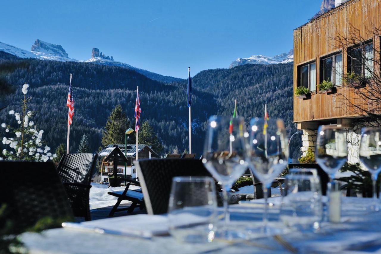 Hotel Mirage Cortina d'Ampezzo Bagian luar foto
