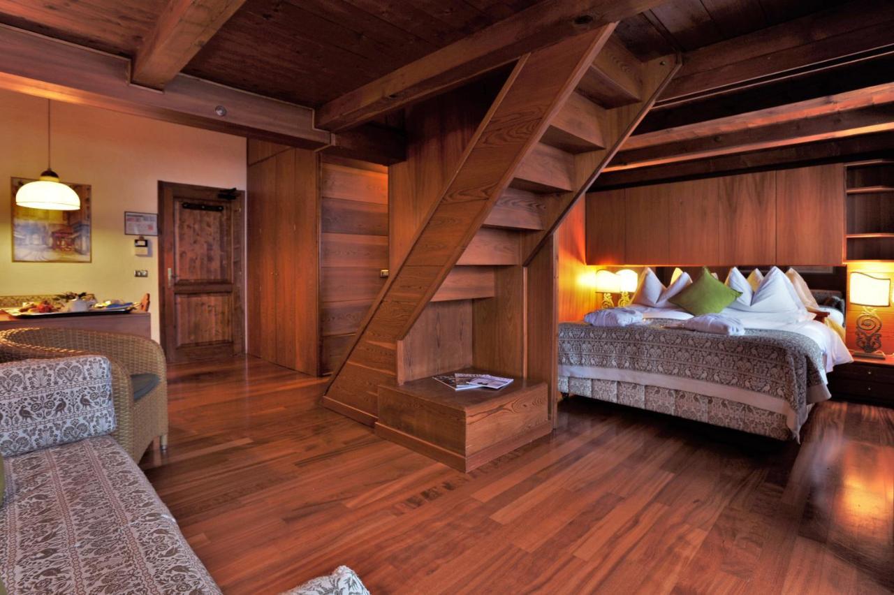 Hotel Mirage Cortina d'Ampezzo Bagian luar foto