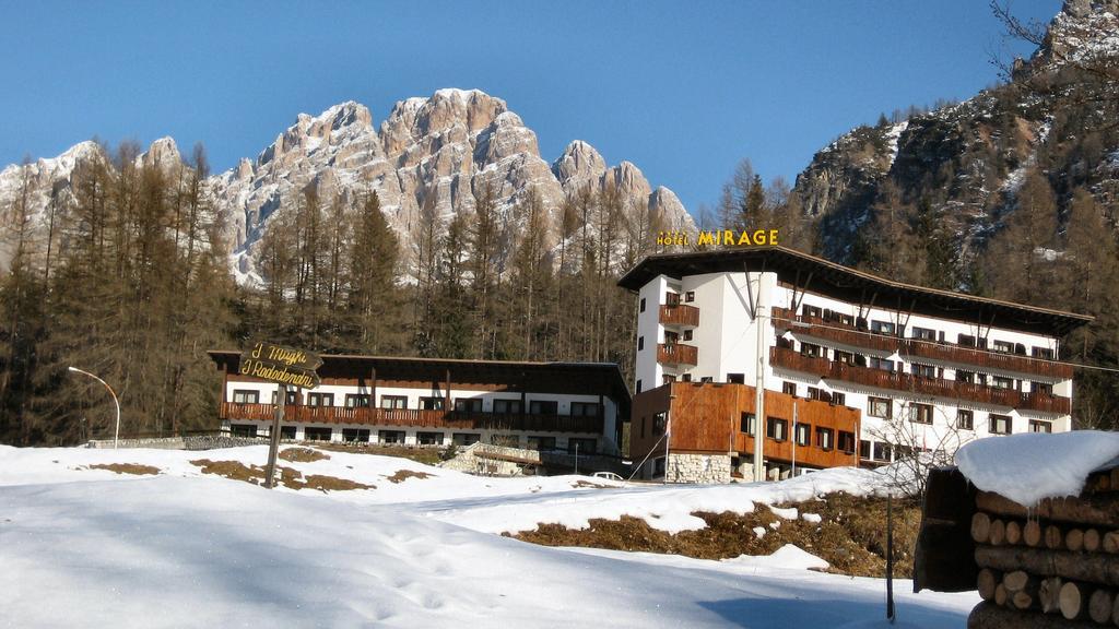 Hotel Mirage Cortina d'Ampezzo Bagian luar foto