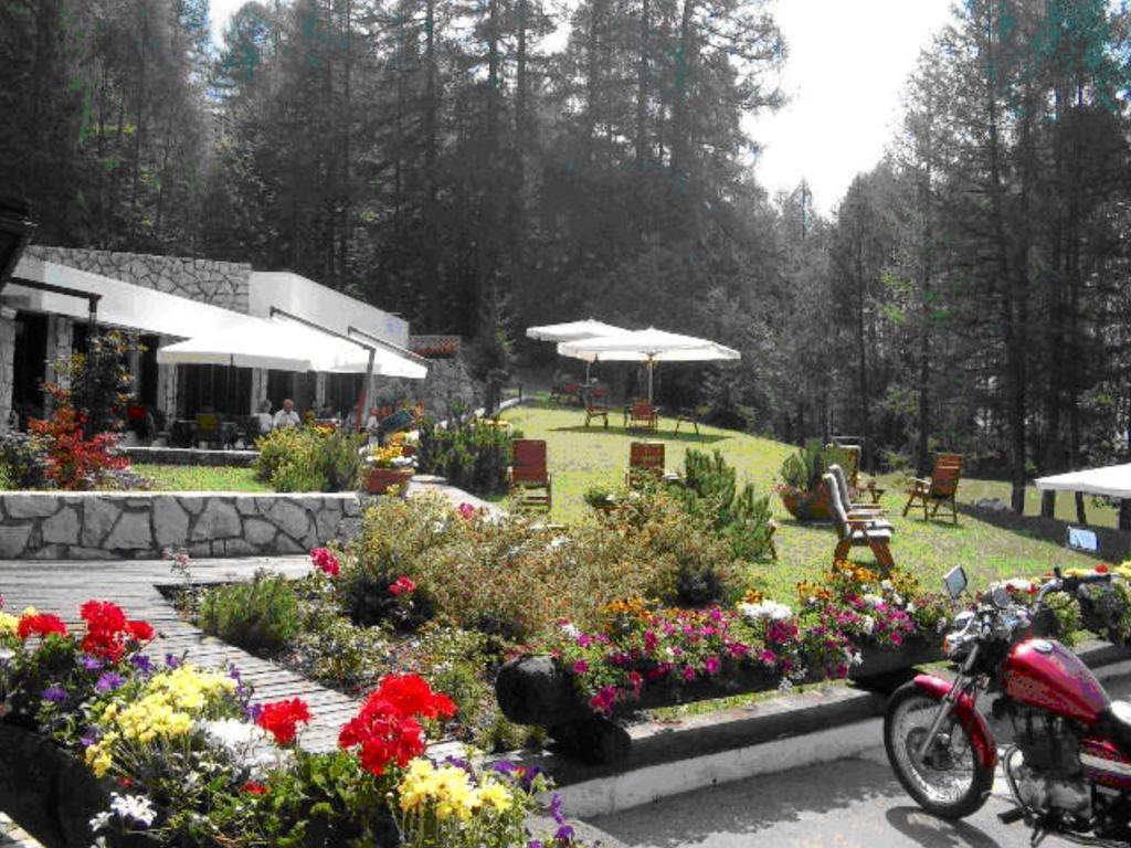 Hotel Mirage Cortina d'Ampezzo Bagian luar foto