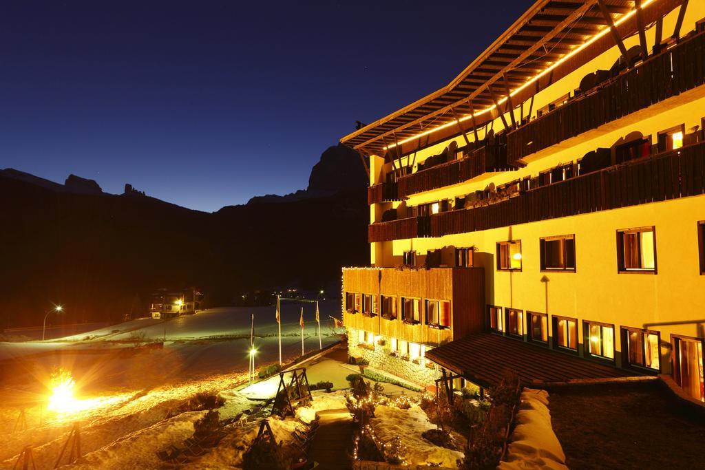 Hotel Mirage Cortina d'Ampezzo Bagian luar foto