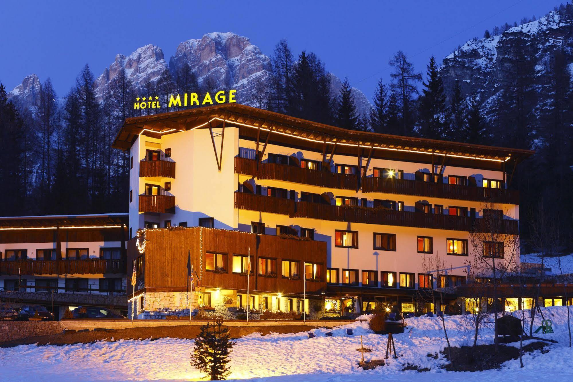 Hotel Mirage Cortina d'Ampezzo Bagian luar foto